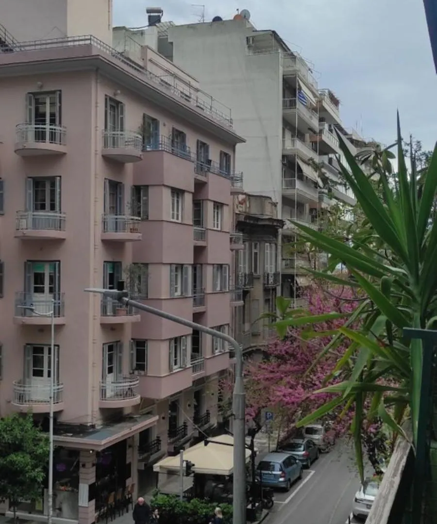 Elegant Luminous Downtown Apartment Thessaloniki