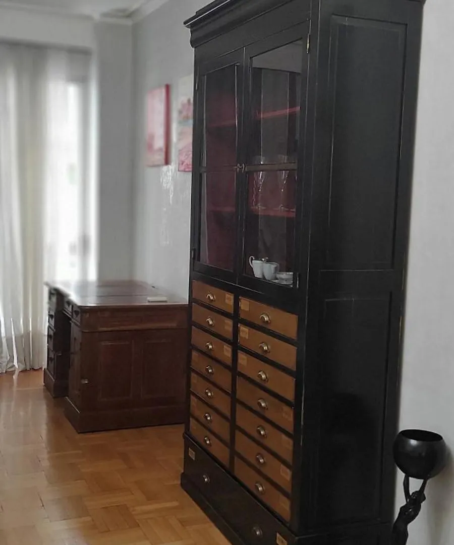 Elegant Luminous Downtown Apartment Thessaloniki